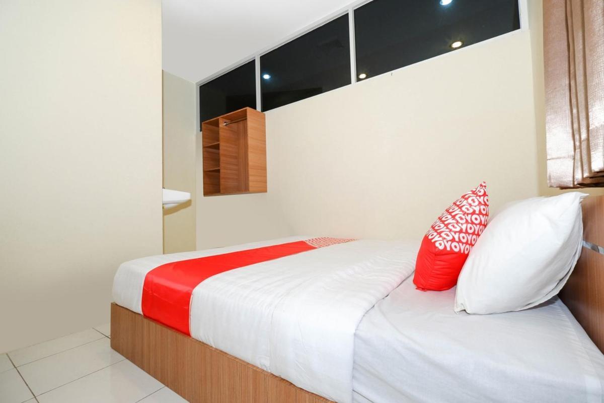 Unta Residence Semarang Exteriör bild